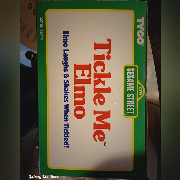 1996 Tickle Me Elmo - Picture 2 of 5